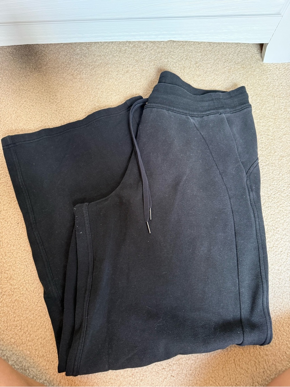 Lululemon Scuba wide leg black sweatpants